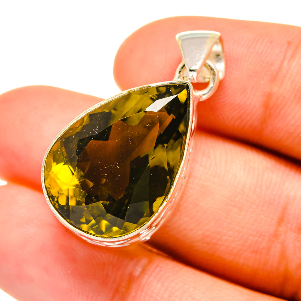 Olive Quartz Pendants handcrafted by Anasilvercos - PD6312