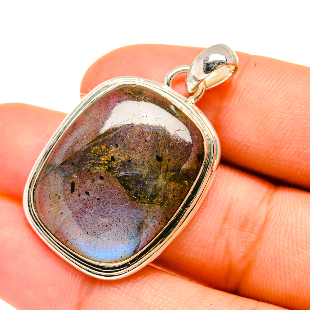 Labradorite Pendants handcrafted by Anasilvercos - PD6323