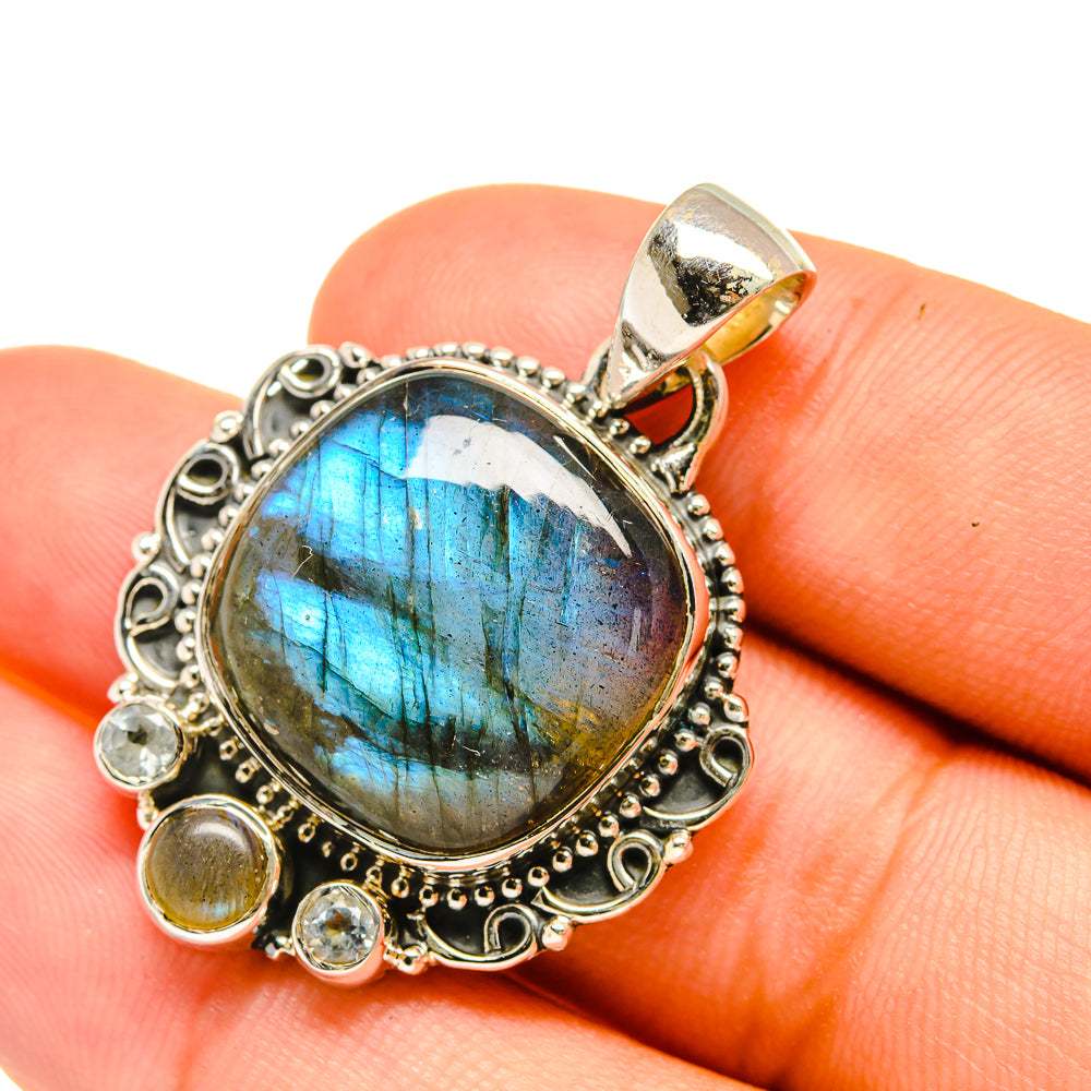 Labradorite Pendants handcrafted by Anasilvercos - PD6325