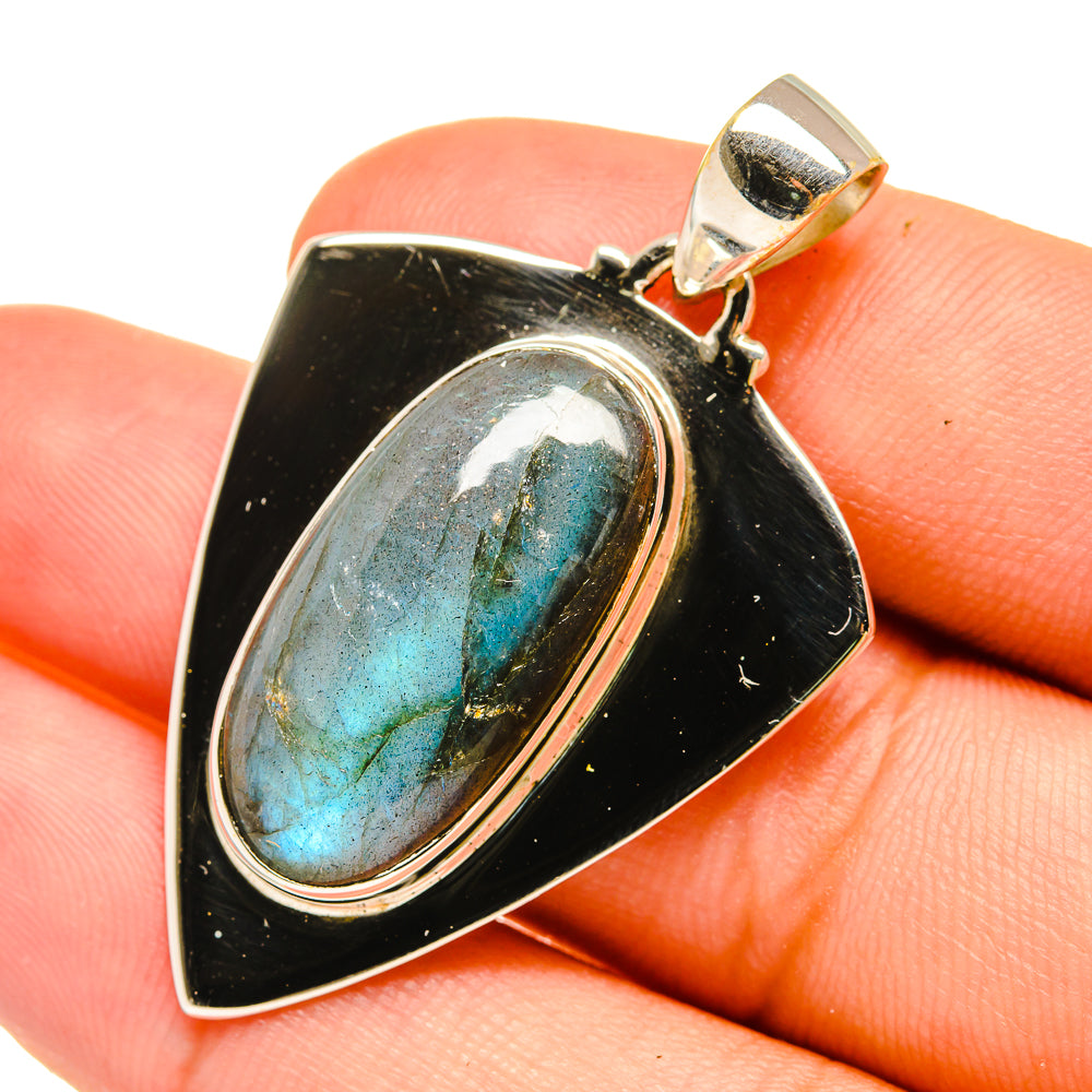 Labradorite Pendants handcrafted by Anasilvercos - PD6330