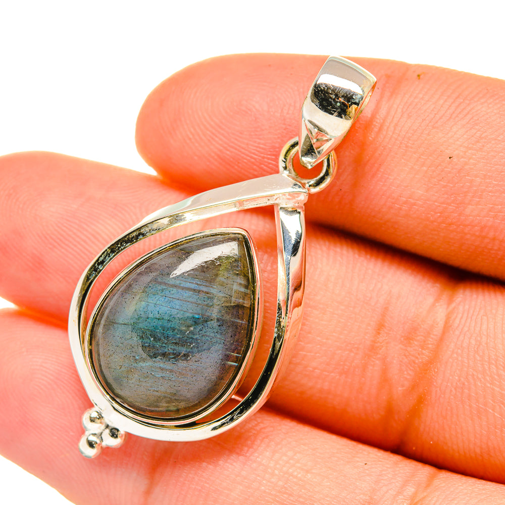 Labradorite Pendants handcrafted by Anasilvercos - PD6331