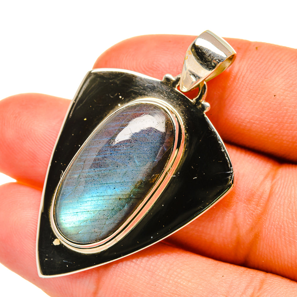 Labradorite Pendants handcrafted by Anasilvercos - PD6333