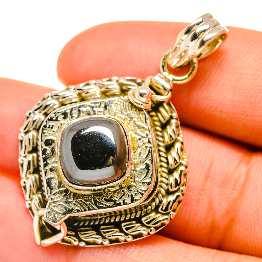 Hematite Pendants handcrafted by Anasilvercos - PD6445