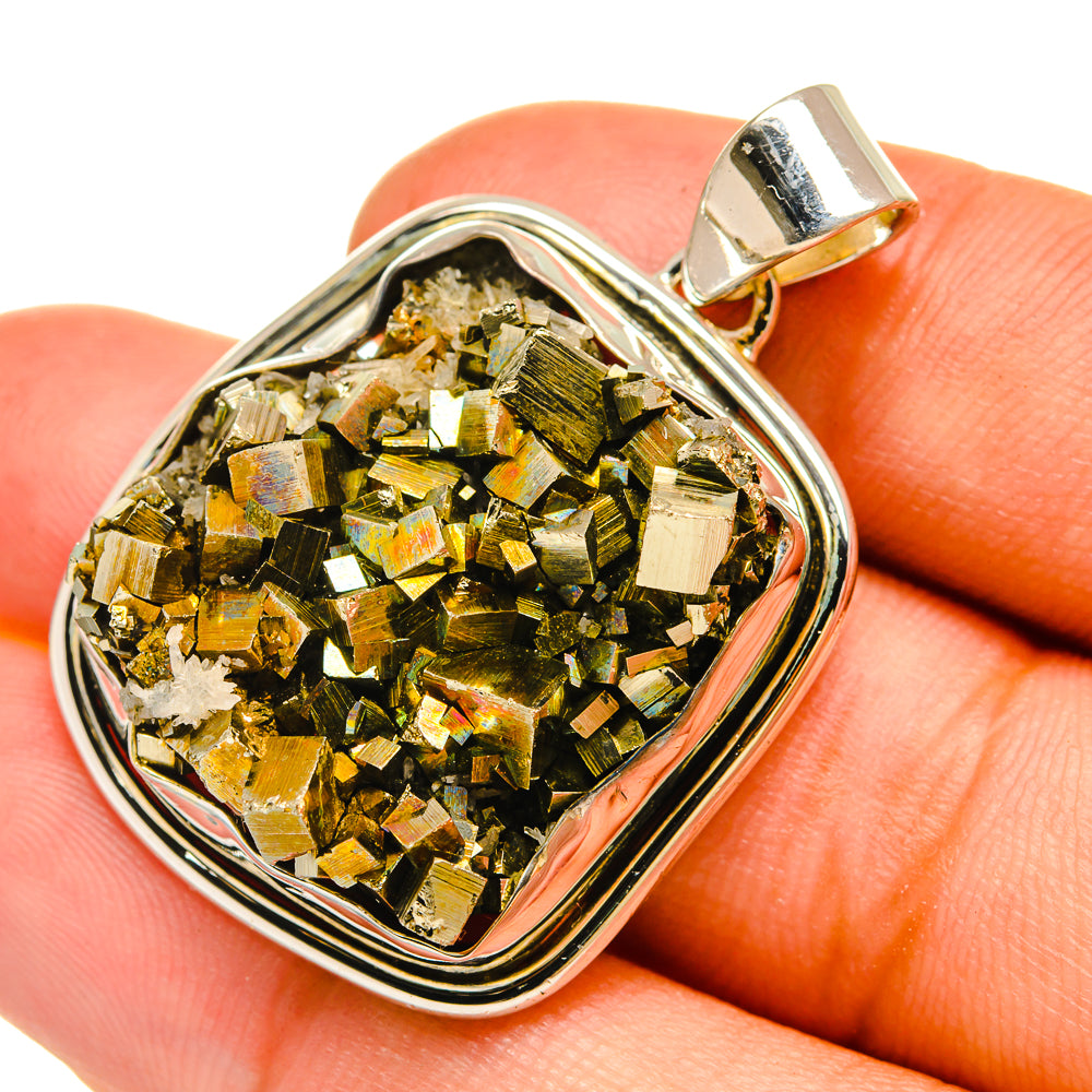 Bismuth Crystal Pendants handcrafted by Anasilvercos - PD6462