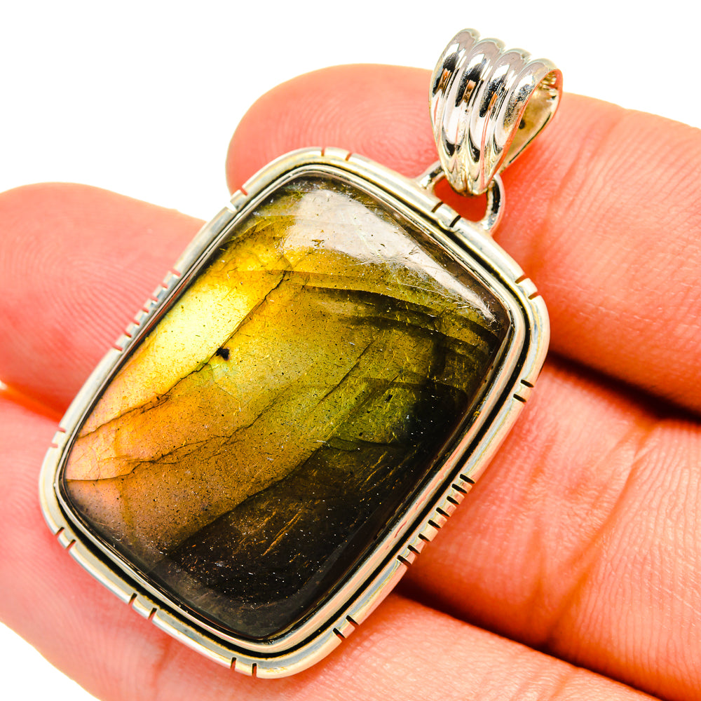 Labradorite Pendants handcrafted by Anasilvercos - PD6476