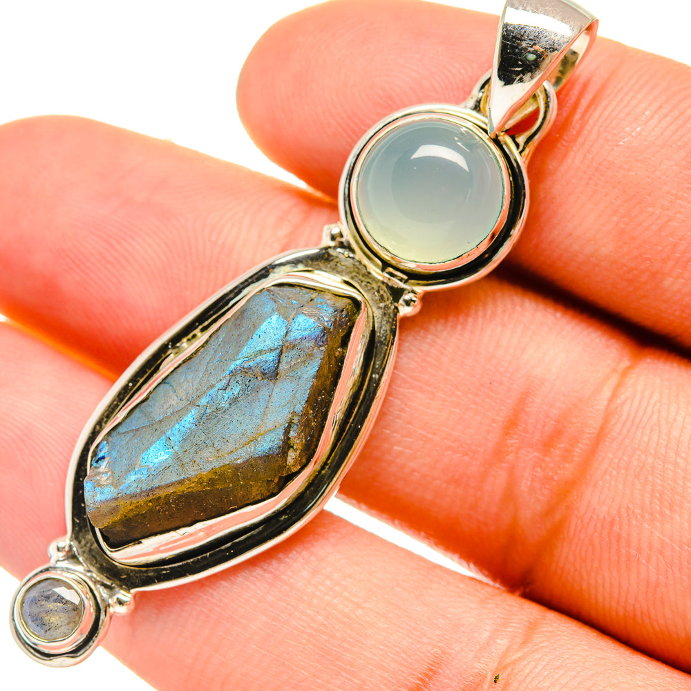 Labradorite Pendants handcrafted by Anasilvercos - PD6523