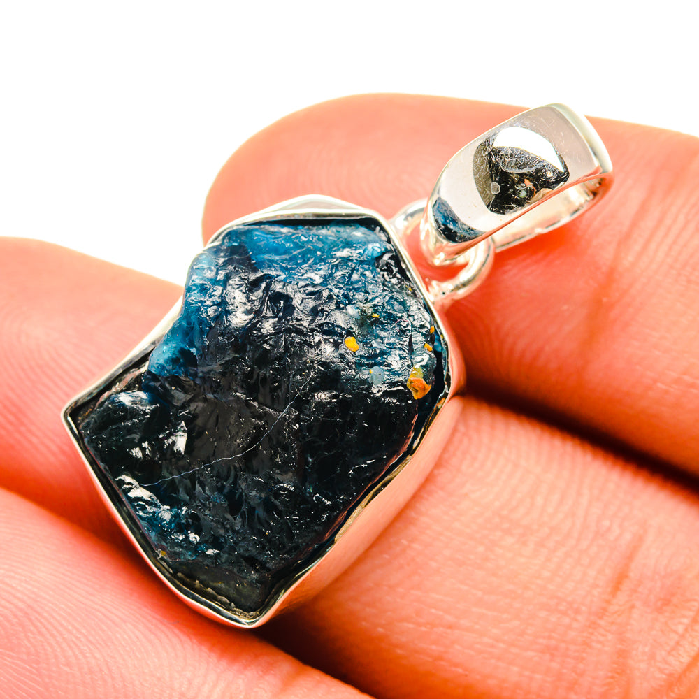 Apatite Pendants handcrafted by Anasilvercos - PD6562