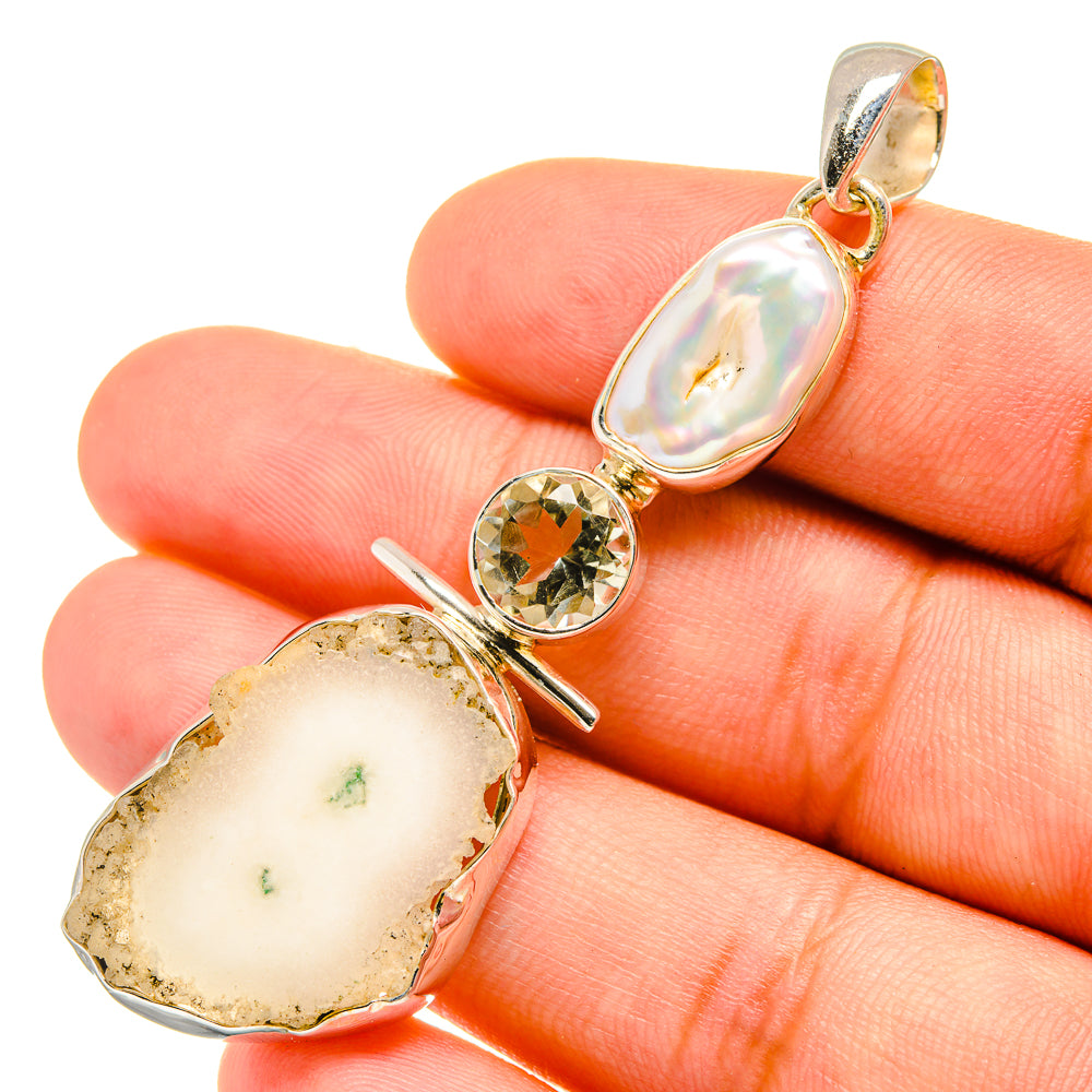Solar Quartz Pendants handcrafted by Anasilvercos - PD6647
