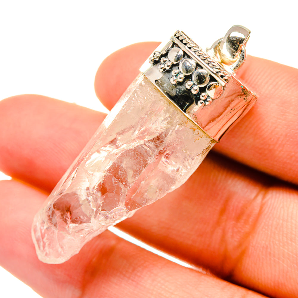 White Quartz Pendants handcrafted by Anasilvercos - PD6680