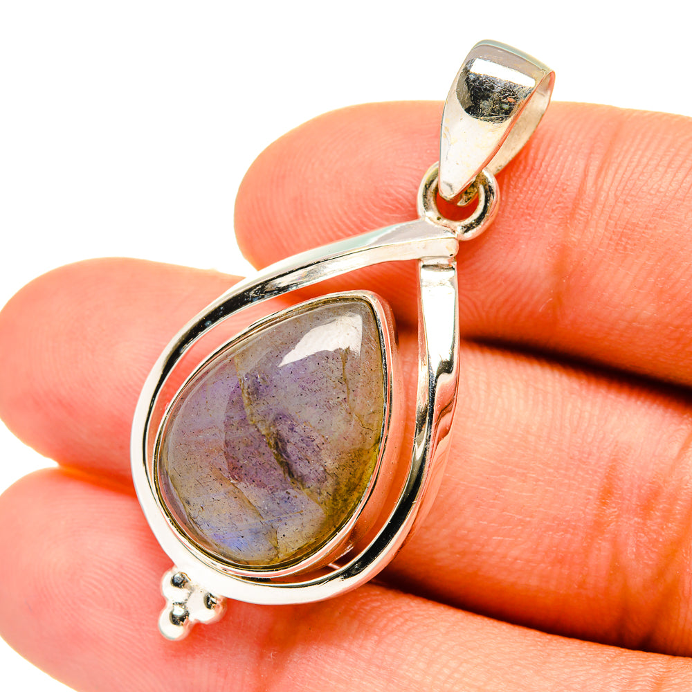 Labradorite Pendants handcrafted by Anasilvercos - PD6686
