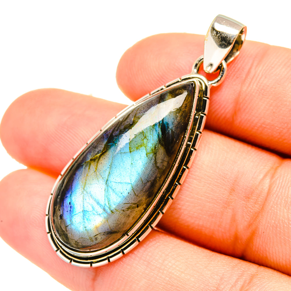 Labradorite Pendants handcrafted by Anasilvercos - PD6737