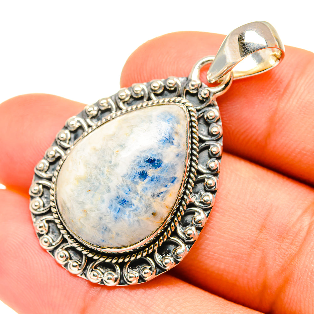 Blue Scheelite Pendants handcrafted by Anasilvercos - PD6742