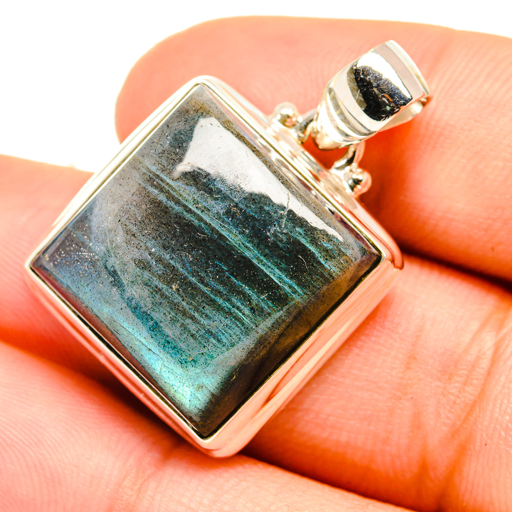 Labradorite Pendants handcrafted by Anasilvercos - PD6785