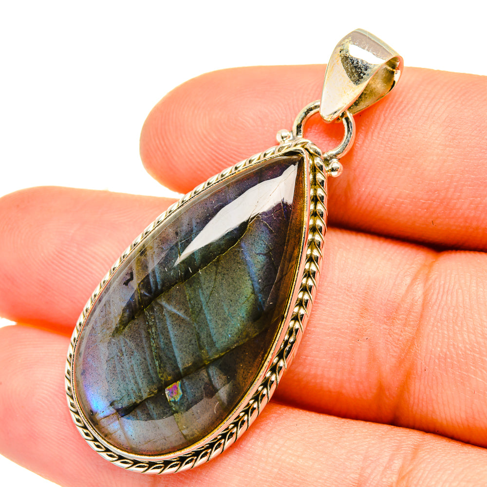 Labradorite Pendants handcrafted by Anasilvercos - PD6803