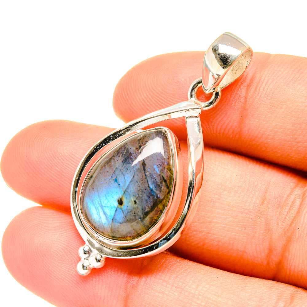 Labradorite Pendants handcrafted by Anasilvercos - PD6869