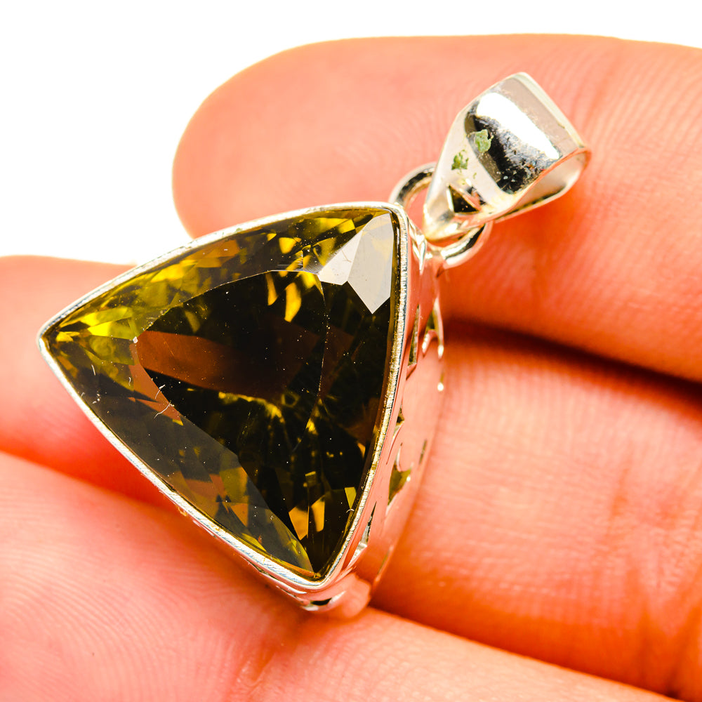 Olive Quartz Pendants handcrafted by Anasilvercos - PD6933