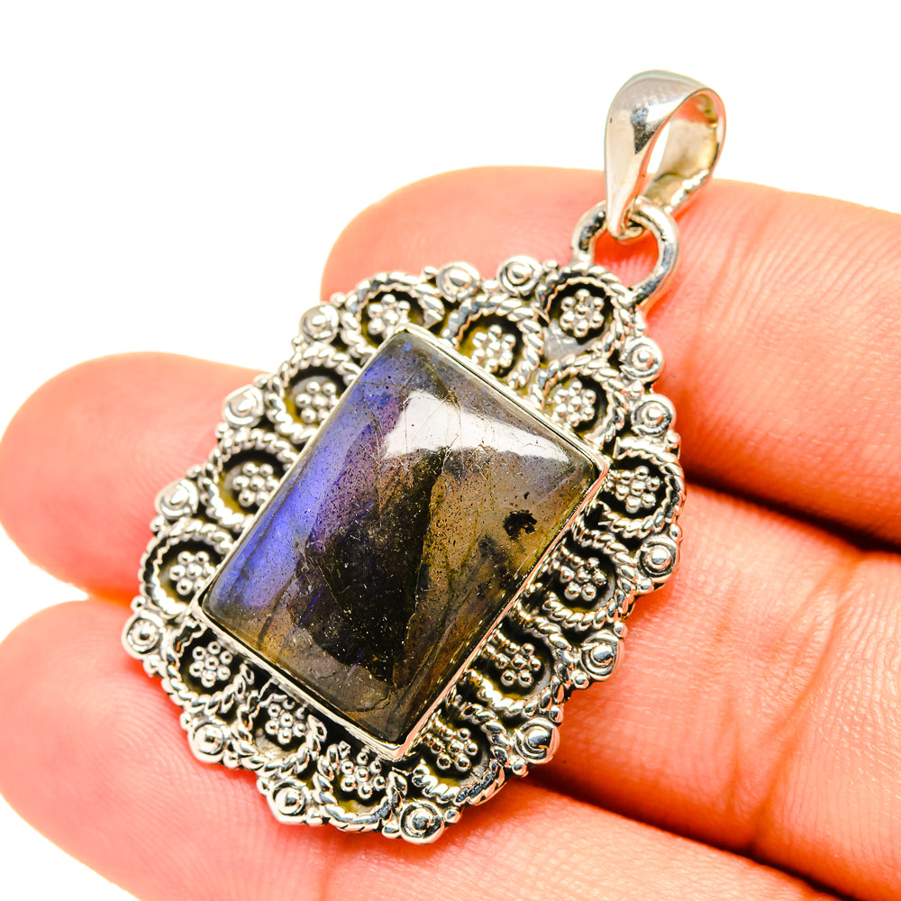 Labradorite Pendants handcrafted by Anasilvercos - PD6963