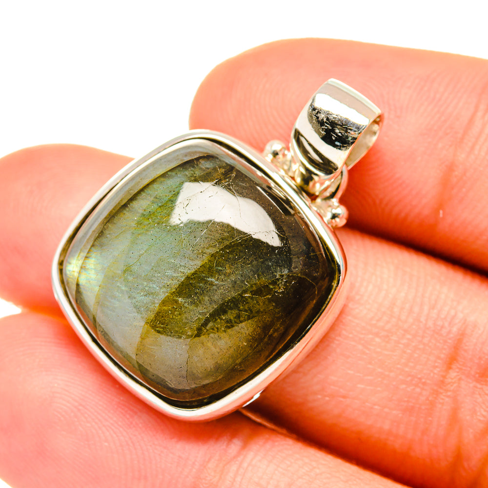 Labradorite Pendants handcrafted by Anasilvercos - PD6986