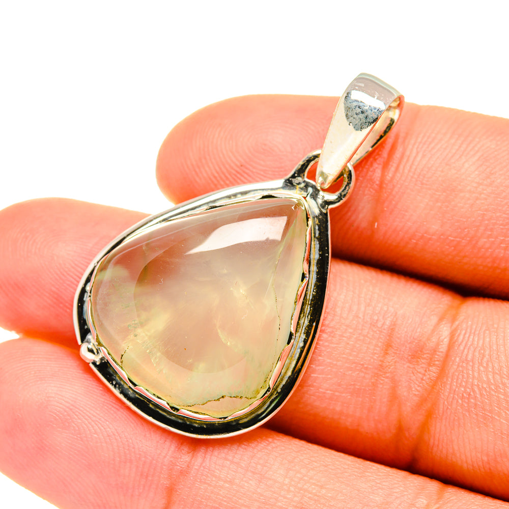Prehnite Pendants handcrafted by Anasilvercos - PD7005