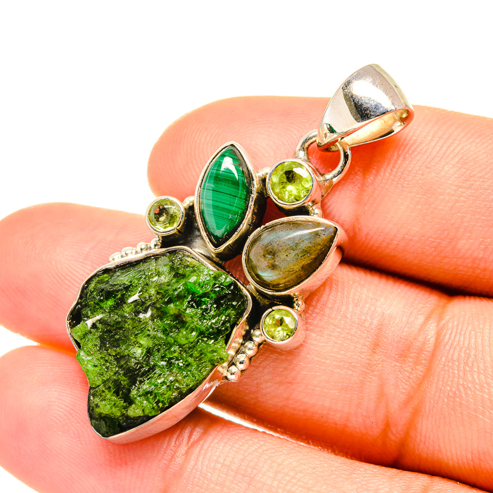 Chrome Diopside Pendants handcrafted by Anasilvercos - PD7039