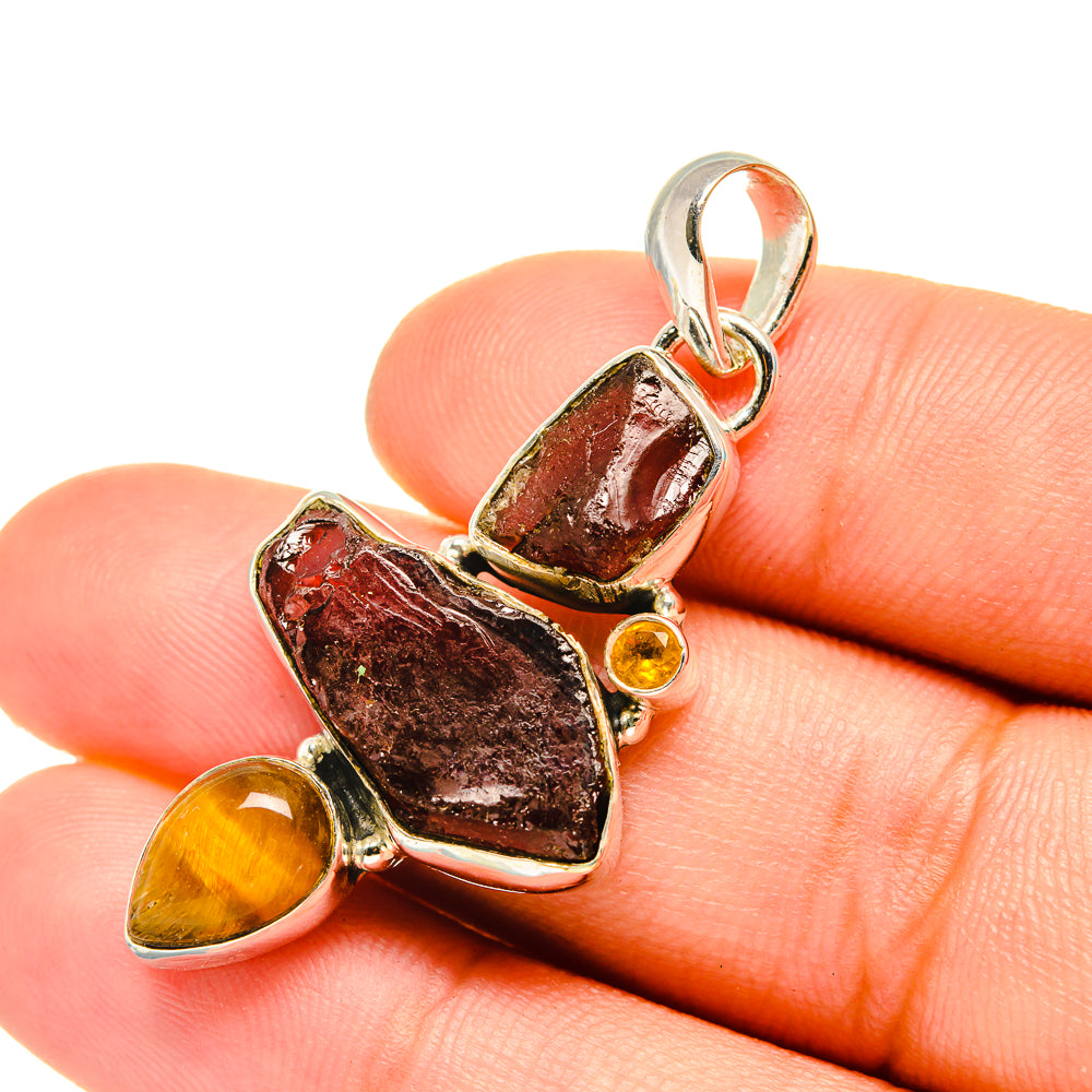 Garnet Pendants handcrafted by Anasilvercos - PD7049