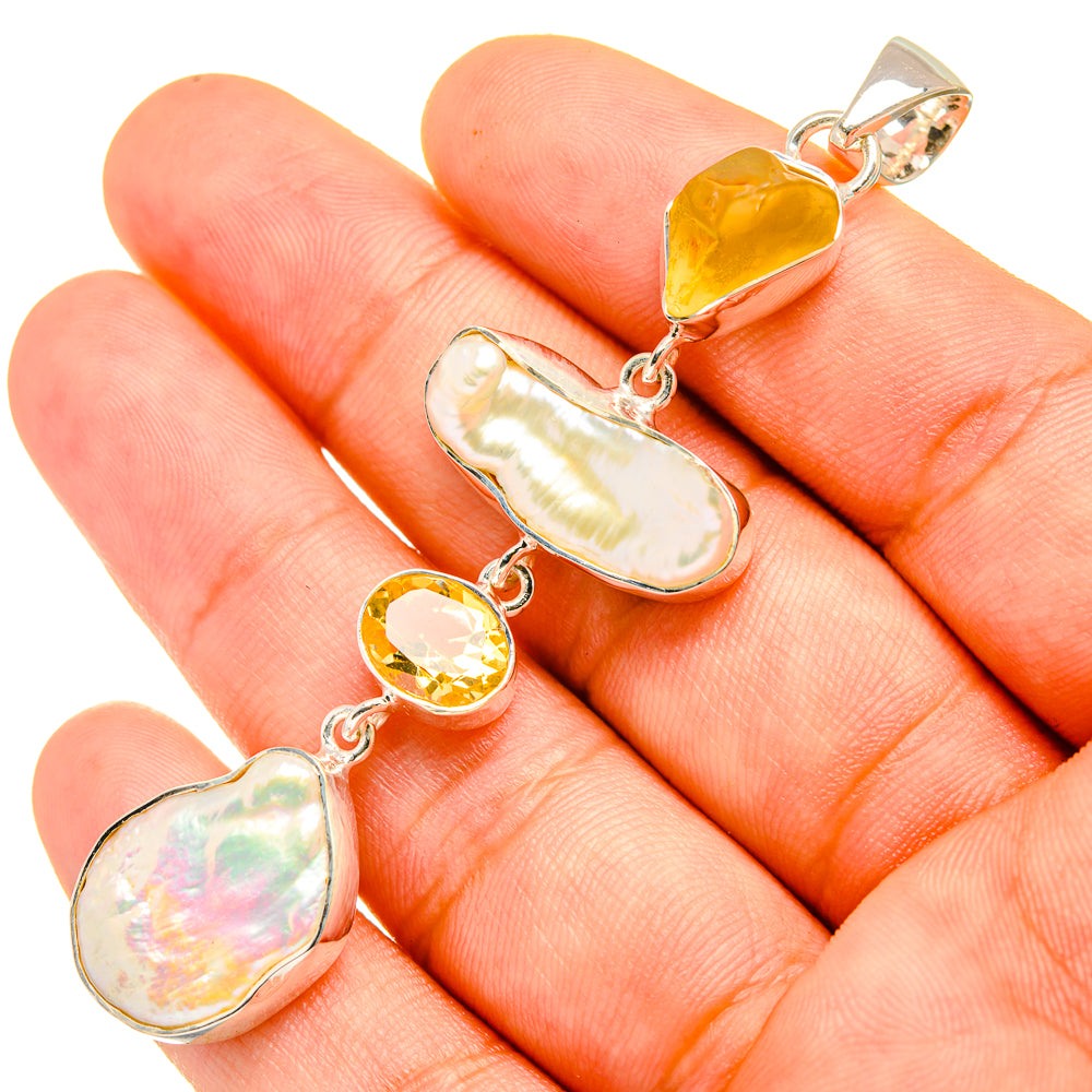 Mother Of Pearl Pendants handcrafted by Anasilvercos - PD7095