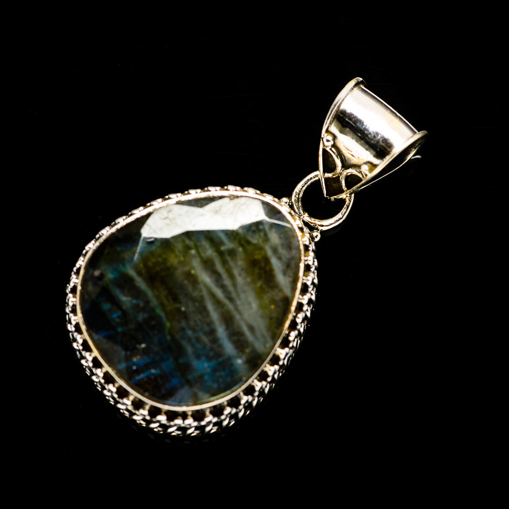 Labradorite Pendants handcrafted by Anasilvercos - PD713690