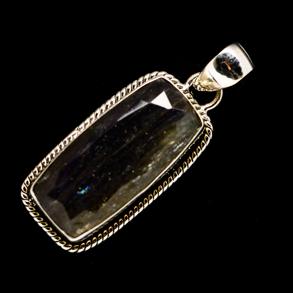 Labradorite Pendants handcrafted by Anasilvercos - PD720050