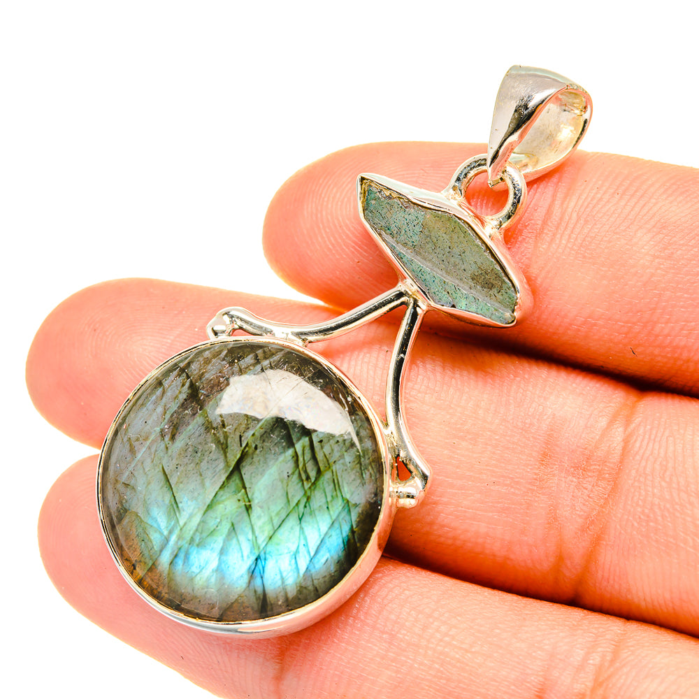 Labradorite Pendants handcrafted by Anasilvercos - PD7201
