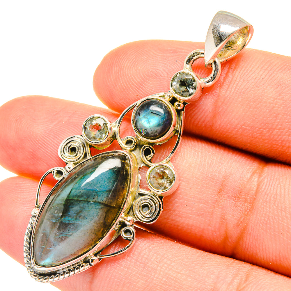 Labradorite Pendants handcrafted by Anasilvercos - PD7240