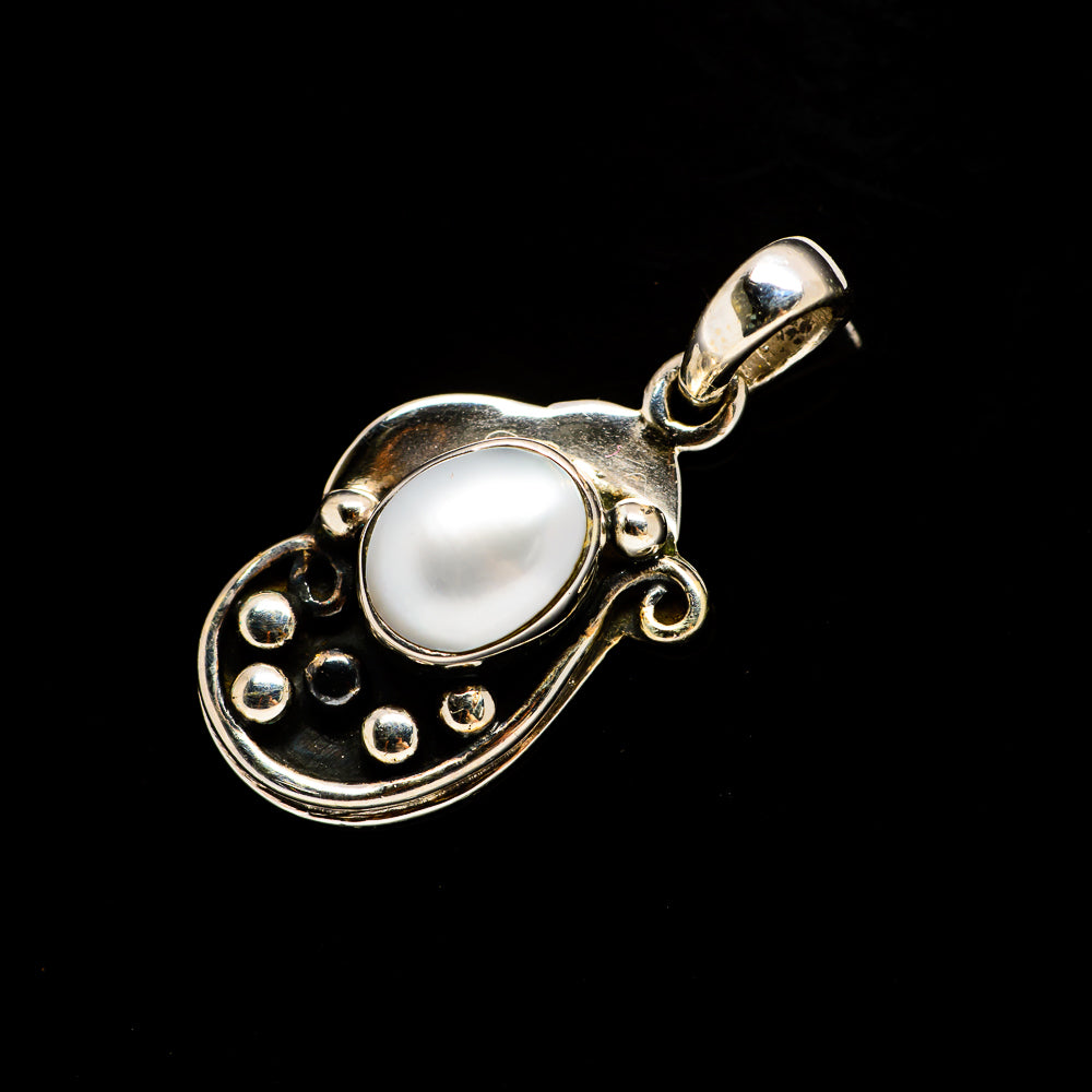 Cultured Pearl Pendants handcrafted by Anasilvercos - PD726552