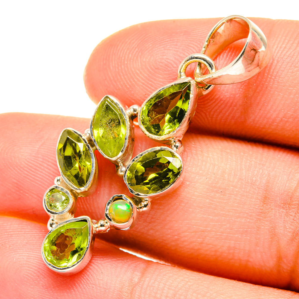 Peridot Pendants handcrafted by Anasilvercos - PD7271