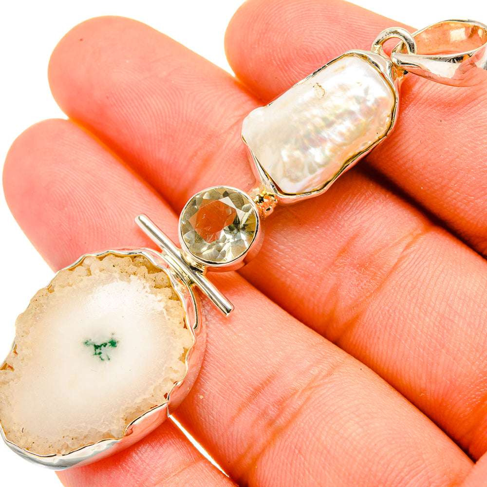White Solar Quartz Pendants handcrafted by Anasilvercos - PD7289