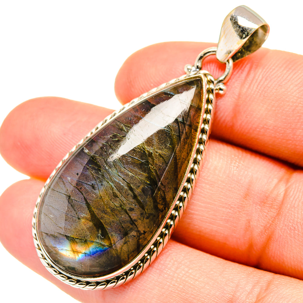 Labradorite Pendants handcrafted by Anasilvercos - PD7296