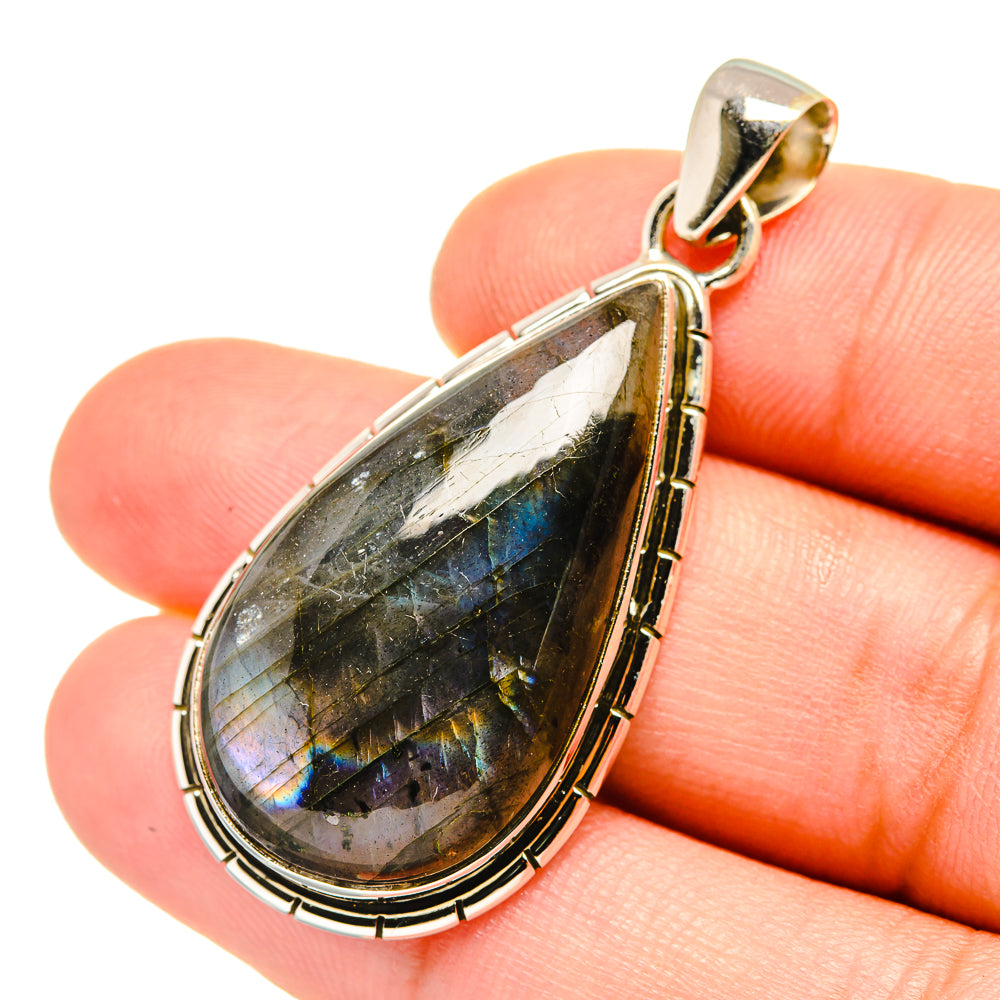 Labradorite Pendants handcrafted by Anasilvercos - PD7298