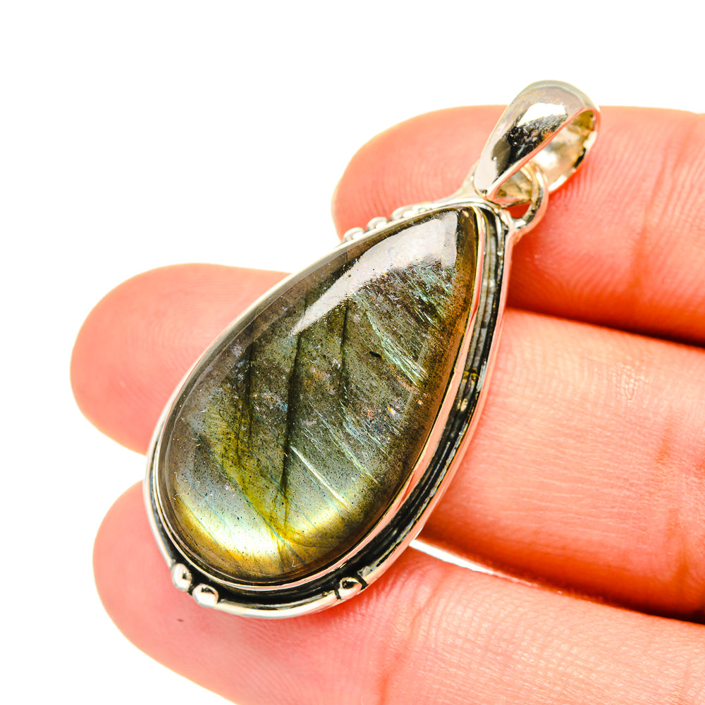 Labradorite Pendants handcrafted by Anasilvercos - PD7299