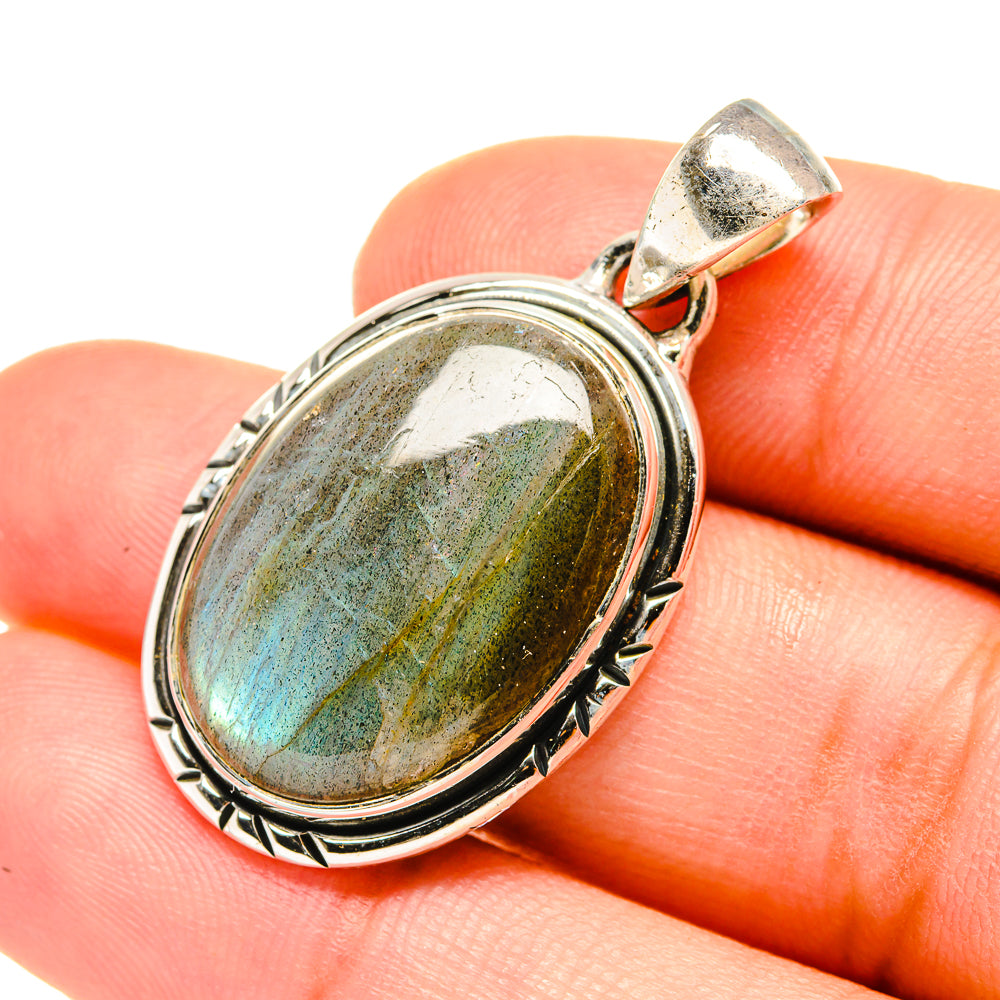 Labradorite Pendants handcrafted by Anasilvercos - PD7300