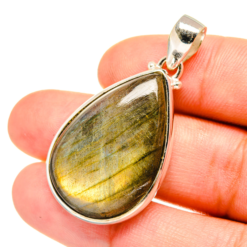 Labradorite Pendants handcrafted by Anasilvercos - PD7301