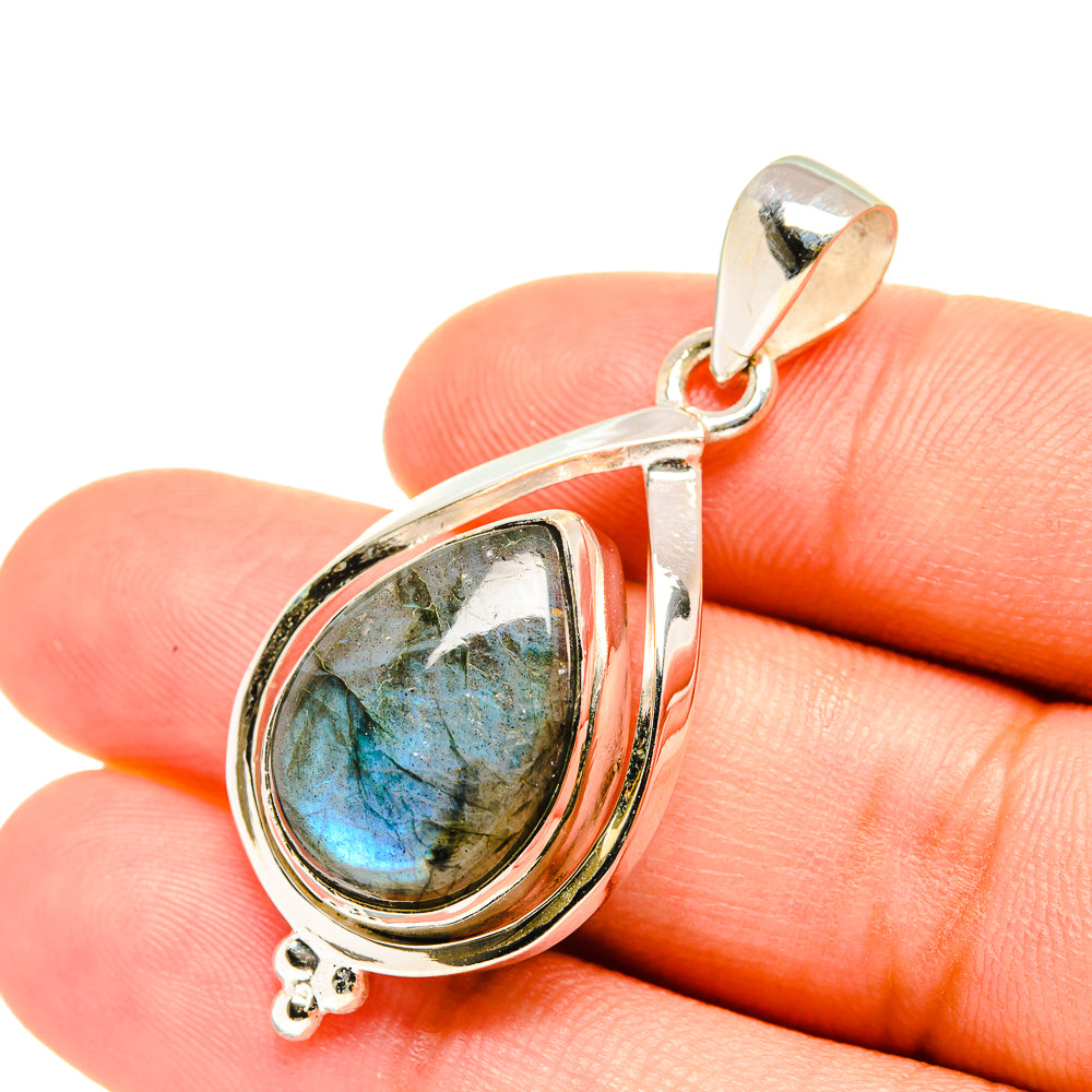 Labradorite Pendants handcrafted by Anasilvercos - PD7306