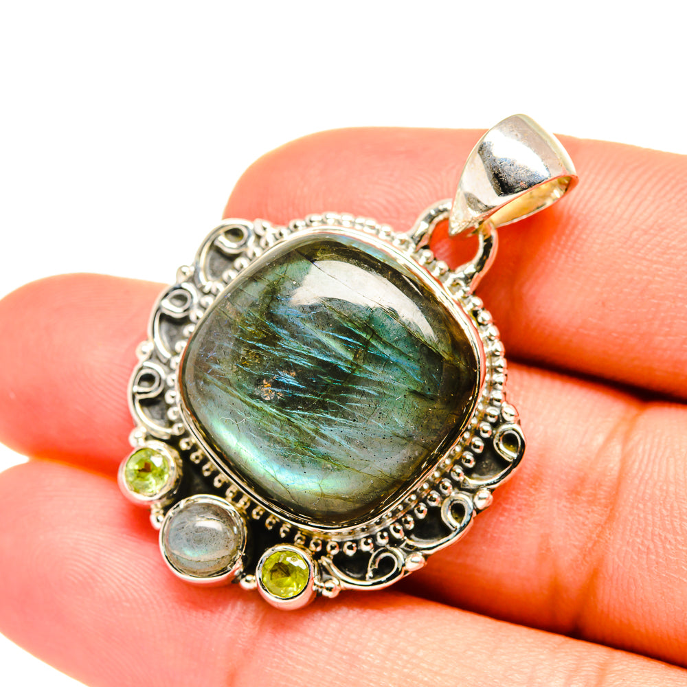Labradorite Pendants handcrafted by Anasilvercos - PD7316