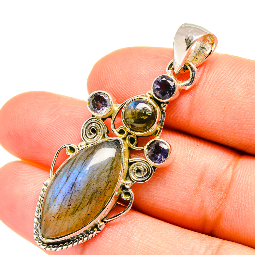 Labradorite Pendants handcrafted by Anasilvercos - PD7318