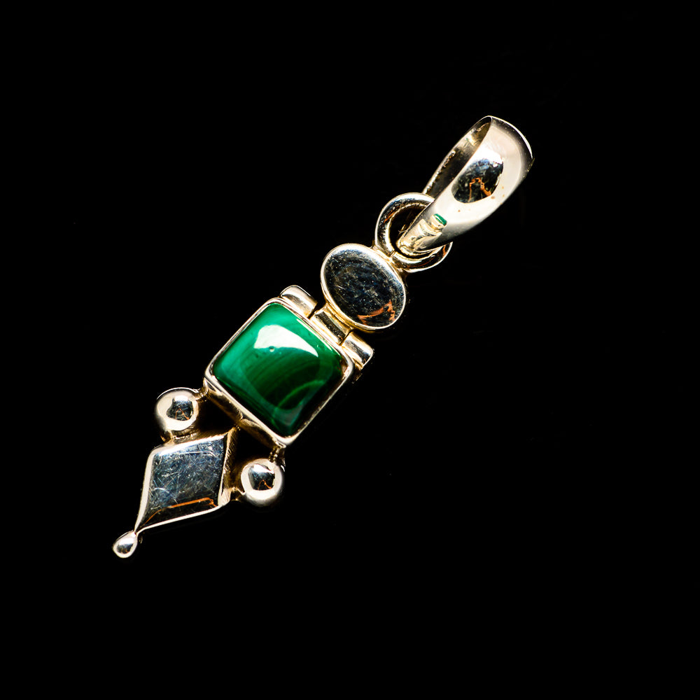 Malachite Pendants handcrafted by Anasilvercos - PD732894