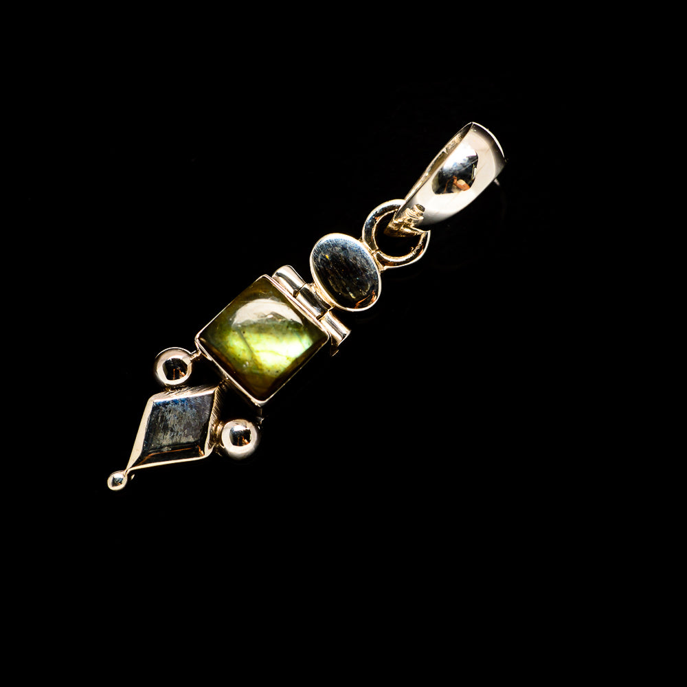 Labradorite Pendants handcrafted by Anasilvercos - PD733291