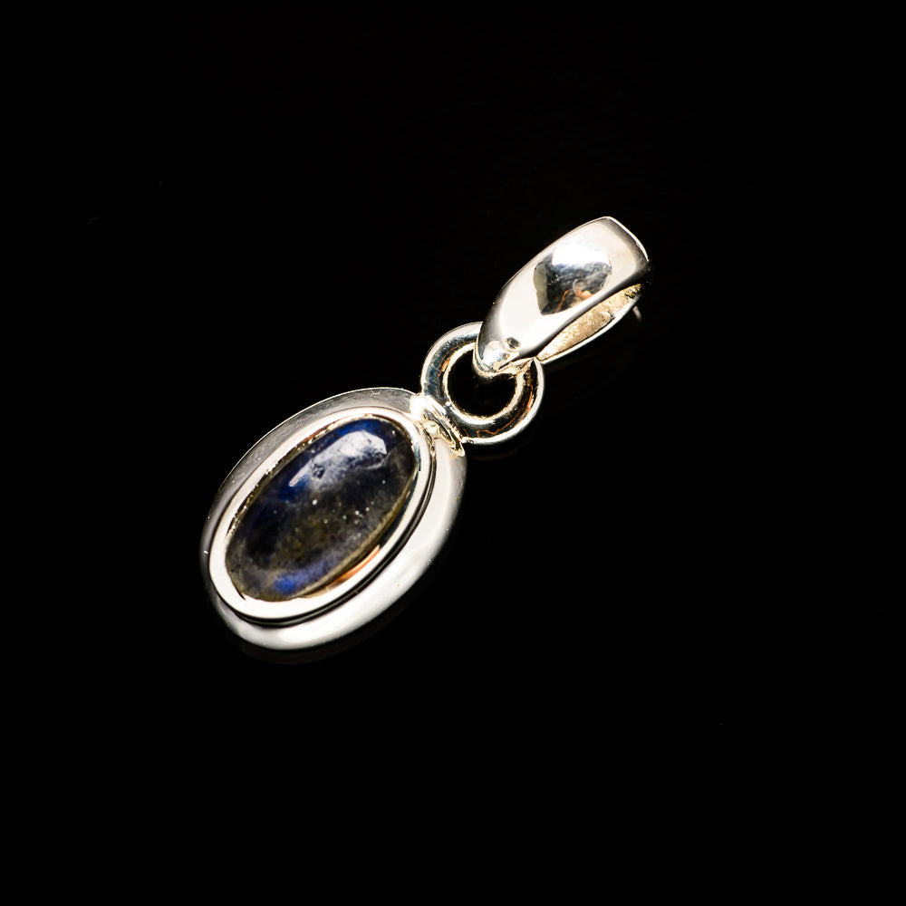 Labradorite Pendants handcrafted by Anasilvercos - PD733308