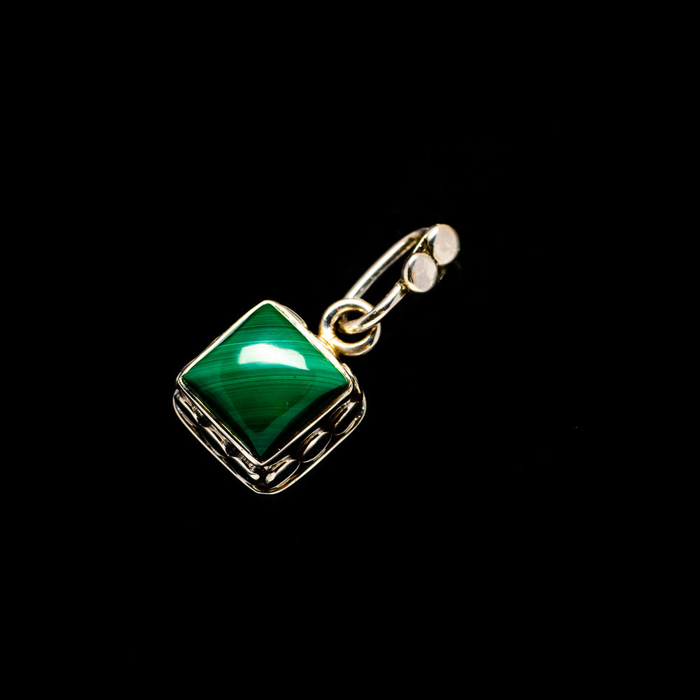 Malachite Pendants handcrafted by Anasilvercos - PD733812