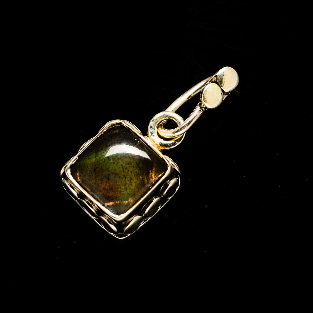 Labradorite Pendants handcrafted by Anasilvercos - PD734104