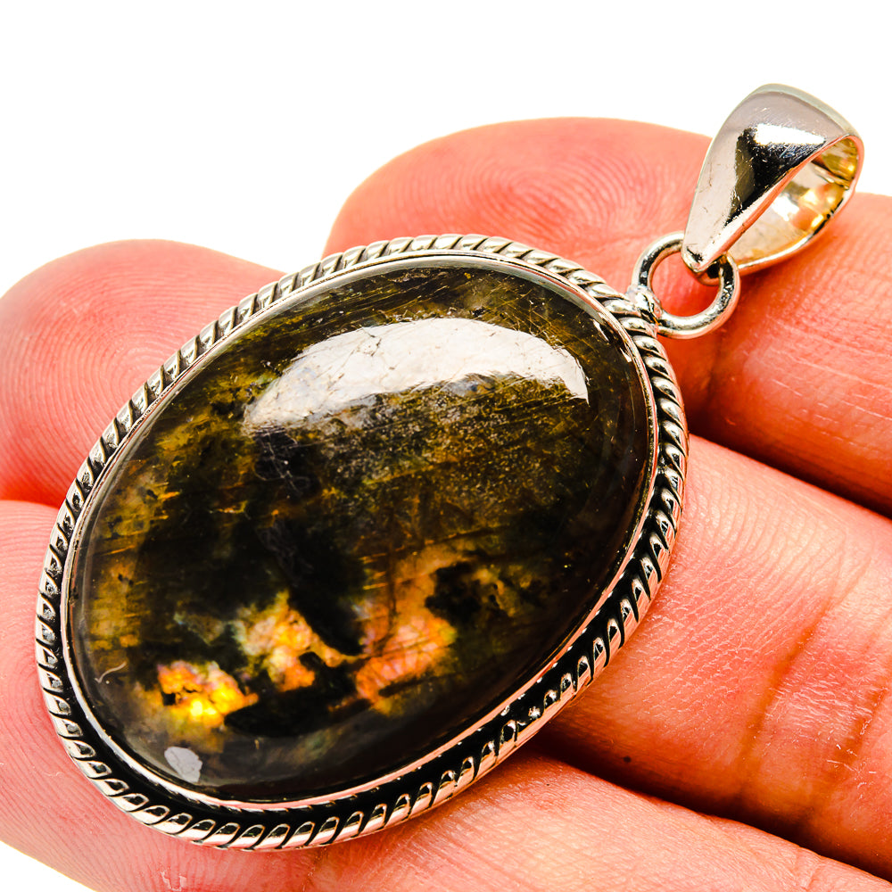 Labradorite Pendants handcrafted by Anasilvercos - PD736708