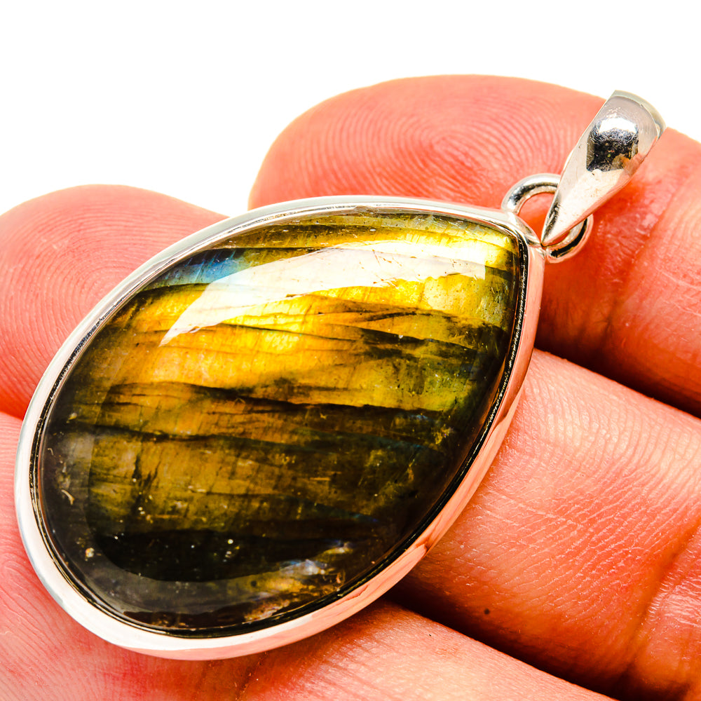 Labradorite Pendants handcrafted by Anasilvercos - PD736719