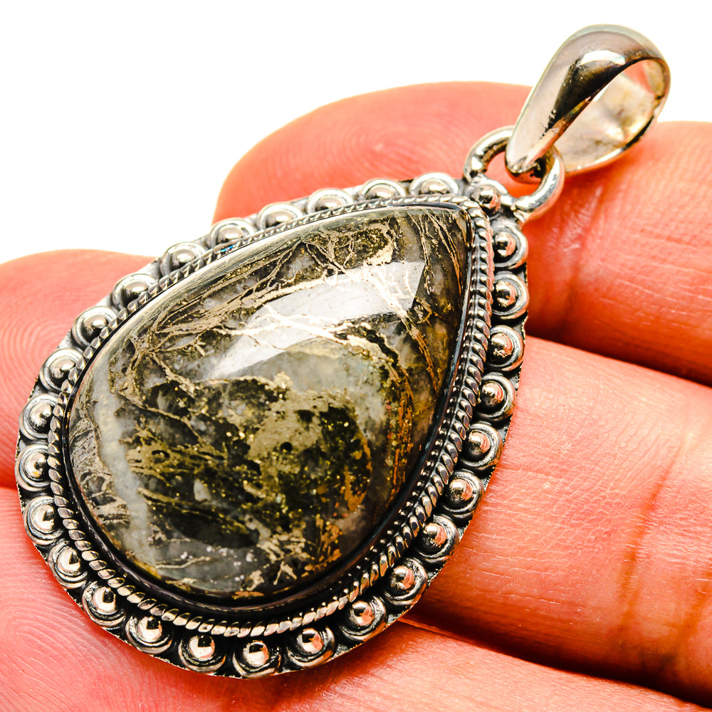 Feder Pyrite Pendants handcrafted by Anasilvercos - PD737137