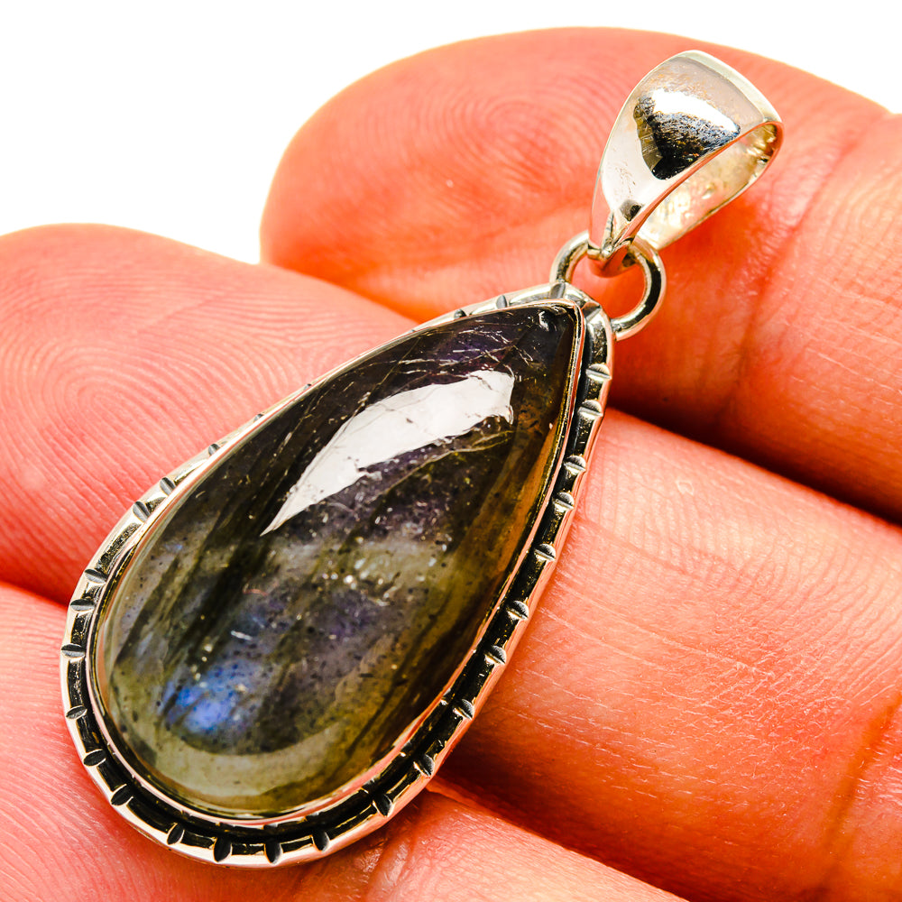 Labradorite Pendants handcrafted by Anasilvercos - PD737608